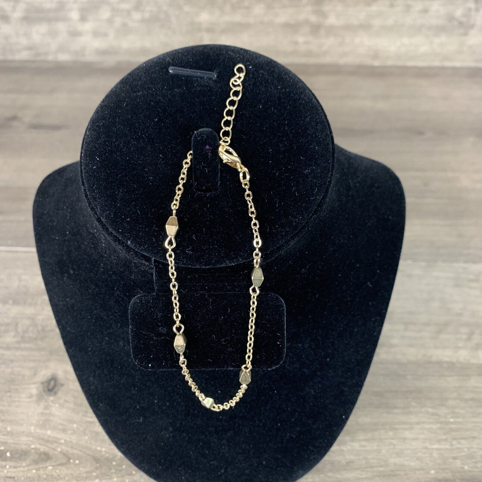 Stephan & Co Gold Tone Chain Bracelet Adjustable 9